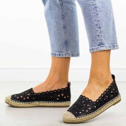 Czarne espadryle damskie, półbuty Potocki 16348. Czarne espadryle damskie POTOCKI, bez wzorów, ze skóry, bez obcasa. Za 119.00 zł.