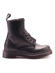Dr. Martens Skórzane botki w kolorze czarnym rozmiar: 40. Czarne botki damskie Dr Martens, bez obcasa, bez zapięcia. Za 505.13 zł.
