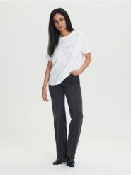 Koszulka bawełniana - biały. Białe koszulki damskie Sinsay, l, bez wzorów, z bawełny, bez kołnierzyka, bez ramiączek. Za 29.99 zł.