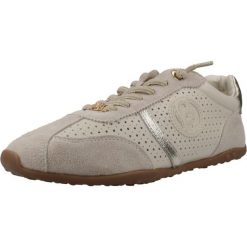 Buty CARMELA 163109C Jasnobrązowy. Brązowe obuwie trekkingowe damskie Carmela, ze skóry, bez zapięcia. Za 465.45 zł.