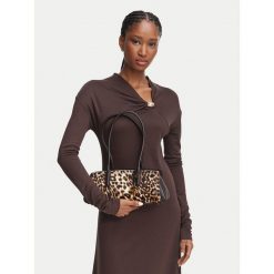 Torebka MICHAEL Michael Kors. Brązowe torebki klasyczne damskie MICHAEL Michael Kors, bez dodatków. Za 1,429.00 zł.