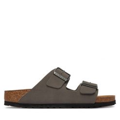 Klapki Birkenstock. Szare klapki damskie Birkenstock, bez wzorów, bez obcasa, bez zapięcia. Za 429.99 zł.