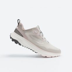 Buty do biegania damskie Kiprun JF190 Grip. Białe obuwie sportowe damskie KALENJI, bez zapięcia, do biegania. Za 189.99 zł.