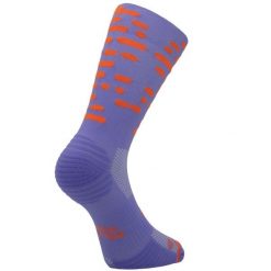 RHYTHM PURPLE - SKARPETKI DO BIEGANIA. Fioletowe skarpetki damskie SPORCKS, bez wzorów, z nylonu. Za 156.00 zł.