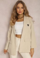 Jasnobeżowa Marynarka Caladina. Brązowe marynarki i żakiety damskie Renee, z aplikacjami, z tkaniny, eleganckie. Za 119.99 zł.