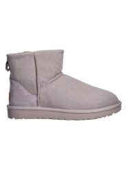 UGG Skórzane botki "Classic Mini II" w kolorze jasnoróżowym rozmiar: 36. Różowe botki damskie Ugg, z wełny, bez obcasa, bez zapięcia. Za 527.10 zł.