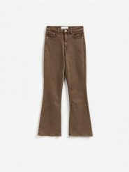 Jeansy flare z krótszą nogawką - dark grey jeans. Szare jeansy damskie Reserved. Za 129.99 zł.