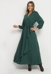 Zielona Kopertowa Asymetryczna Sukienka Koktajlowa z Wiskozą Ozdobiona Paskiem Lanoresa. Zielone sukienki damskie Born2be, bez wzorów, z wiskozy, eleganckie, bez ramiączek. Za 99.99 zł.