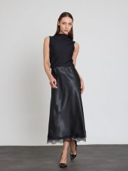 BGN Spódnica w kolorze czarnym rozmiar: 36. Czarne spódnice damskie BGN, na co dzień, bez wzorów, z koronki, midi. Za 152.99 zł.