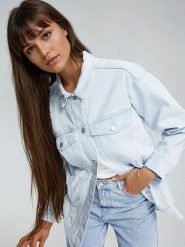 Monki Kurtka dżinsowa w kolorze błękitnym rozmiar: XS. Niebieskie kurtki damskie Monki, xs, bez wzorów, bez kaptura. Za 61.17 zł.