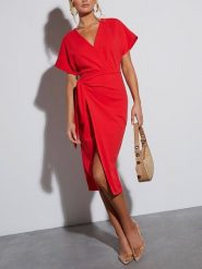 Milan Kiss Sukienka w kolorze czerwonym rozmiar: L. Czerwone sukienki damskie Milan Kiss, bez wzorów, bez ramiączek. Za 175.26 zł.
