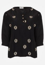 Czarna Wiskozowa Koszula Boho z Haftem i Podpinanymi Rękawami 3/4 Cheridenah. Czarne koszule damskie Born2be, plus size, bez wzorów, z wiskozy, boho, bez kołnierzyka, plus size, bez ramiączek. Za 69.99 zł.