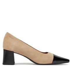 Czółenka Vagabond Shoemakers. Czarne czółenka damskie Vagabond Shoemakers, bez wzorów, bez obcasa. Za 459.99 zł.