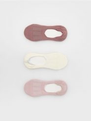 Skarpetki balerinki 3 pack - brudny róż. Czerwone skarpetki damskie Reserved, bez wzorów. W wyprzedaży za 25.99 zł.