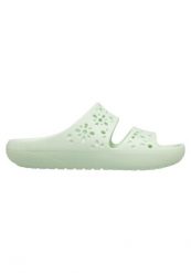 Klapki Dla Dorosłych Crocs Classic Floral Cut Out Sandal. Zielone klapki damskie Crocs, bez wzorów, z materiału, bez obcasa, bez zapięcia. Za 159.99 zł.