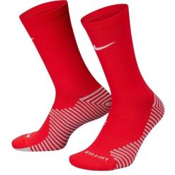 Skarpety Unisex Dla Dorosłych Strike Crew. Czerwone skarpetki damskie Nike, bez wzorów. Za 65.99 zł.