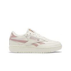 Buty damskie sneakersy Reebok CLU DOUBLE REVENGE. Białe obuwie sportowe damskie Reebok, z gumy, bez zapięcia, trekkingowe. Za 350.95 zł.