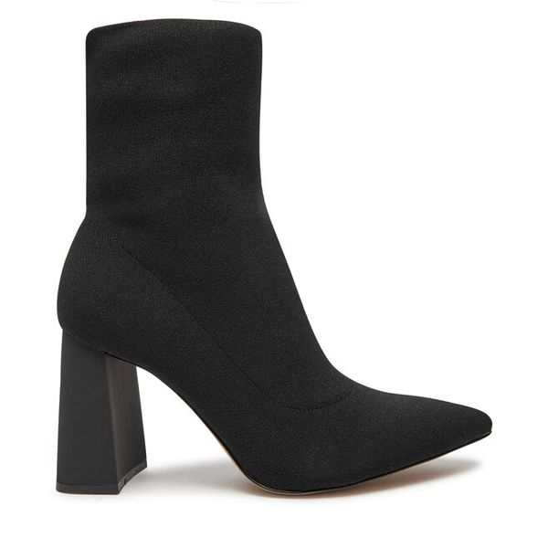 Botki Aldo. Czarne botki damskie ALDO, bez obcasa, na słupku, bez zapięcia. Za 349.99 zł.