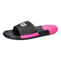 Klapki basenowe sportowe na basen plażę trening unisex Arena Urban. Czarne klapki damskie Arena, bez wzorów, z materiału, bez obcasa, bez zapięcia. Za 121.98 zł.