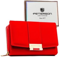 Poziomy portfel damski wykonany ze skóry ekologicznej w czerwonym kolorze, zamykany na zatrzask - Peterson. Czerwone portfele damskie Peterson, bez wzorów, ze skóry ekologicznej. Za 99.99 zł.
