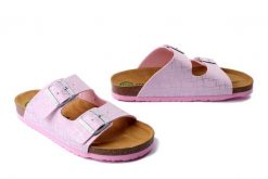 DR. BRINKMANN 700703-42 rosa, klapki damskie. Czerwone klapki damskie Dr. Brinkmann, bez wzorów, bez obcasa, bez zapięcia. Za 157.17 zł.