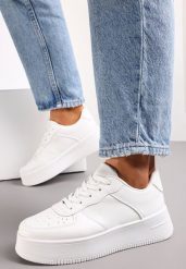 Białe Sznurowane Sneakersy na Platformie z Bieżnikiem Arvilla. Białe obuwie sportowe damskie Renee, ze skóry, bez zapięcia. Za 79.99 zł.