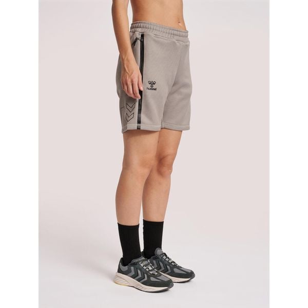 Szorty damskie Hummel Cima XK. Szare spodenki sportowe damskie Hummel, xl, bez wzorów, z dresówki, na fitness i siłownię. W wyprzedaży za 183.00 zł.
