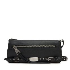 Torebka Steve Madden. Czarne torebki klasyczne damskie Steve Madden, bez dodatków. Za 339.99 zł.
