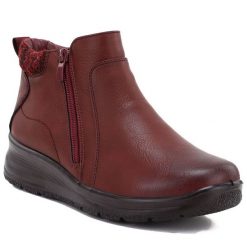 Botki damskie ocieplane na koturnie burgund Unisoft 9357. Czerwone botki damskie Unisoft, ze skóry ekologicznej, eleganckie, bez obcasa, na koturnie, bez zapięcia. Za 139.99 zł.