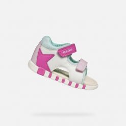 Sandały GEOX B SANDAL IUPIDOO GIR Rose. Białe sandały damskie Geox, bez wzorów, z syntetyku, bez obcasa, bez zapięcia. Za 188.99 zł.