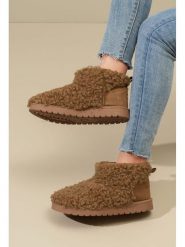 C'M Botki zimowe w kolorze jasnobrązowym rozmiar: 39. Brązowe botki damskie C'M, na zimę, bez obcasa, bez zapięcia. Za 108.99 zł.