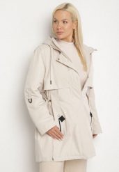 Jasnobeżowa Kurtka Typu Parka z Kapturem i Podpinanymi Rękawami Falunea. Brązowe kurtki sportowe damskie Born2be, plus size, bez wzorów, z jeansu, z kapturem. Za 229.99 zł.