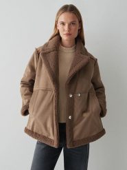 OPUS Dwustronna kurtka "Henola" w kolorze jasnobrązowym rozmiar: 40. Brązowe kurtki damskie Opus, bez wzorów, bez kaptura. Za 304.99 zł.