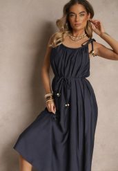 Granatowa Wiskozowa Sukienka Boho na Wiązanych Ramiączkach z Paskiem z Plecionki Miratera. Niebieskie sukienki damskie Renee, bez wzorów, z materiału, boho, bez ramiączek. W wyprzedaży za 119.99 zł.