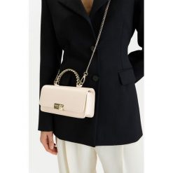 Torebka Nine West. Brązowe torebki wieczorowe damskie Nine West, bez wzorów, bez dodatków. Za 179.99 zł.