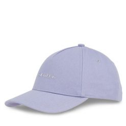 Czapka z daszkiem Calvin Klein. Fioletowe czapki z daszkiem damskie Calvin Klein, bez wzorów. Za 99.99 zł.