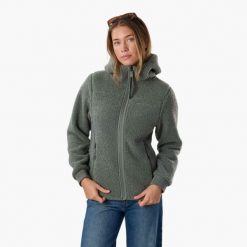 Bluza polarowa hiking damska Swedemount Lofoten Pile Jacket wodoodporna. Niebieskie bluzy damskie SWEDEMOUNT, bez wzorów, z polaru, bez kaptura. Za 399.99 zł.