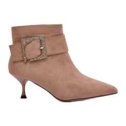 Botki Damskie Na Szpilce Z Ozdobną Klamrą Beżowe Nirilis beżowy. Brązowe botki damskie eleganckie, bez obcasa, na szpilce, bez zapięcia. Za 224.91 zł.