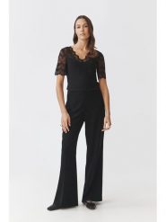 TATUUM Bluzka w kolorze czarnym rozmiar: XL. Czarne bluzki damskie TATUUM, xl, bez wzorów, z koronki, bez kołnierzyka, bez ramiączek. Za 104.14 zł.