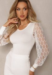 Biała Bluzka z Wiskozy Ozdobiona Koronkowymi Rękawami Ollivine. Białe bluzki damskie Renee, m, bez wzorów, z koronki, eleganckie, bez kołnierzyka, bez ramiączek. Za 44.99 zł.
