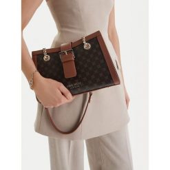 Torebka Nine West. Brązowe torebki klasyczne damskie Nine West, bez dodatków. Za 229.99 zł.