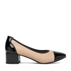 Czółenka JENNY. Brązowe czółenka damskie Jenny, bez wzorów, bez obcasa. Za 119.99 zł.