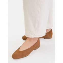 Baleriny Lasocki. Brązowe balerinki damskie Lasocki, bez wzorów. Za 159.99 zł.