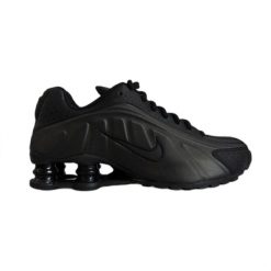 Buty damskie sportowe Nike Shox R4 Black Czarne - CW2626-003. Czarne obuwie sportowe casual damskie Nike, bez zapięcia, do koszykówki. Za 537.05 zł.