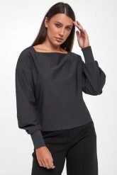 Bluzka damska Sarnico MM. Bluzki damskie MM, xs, bez wzorów, bez kołnierzyka, bez ramiączek. W wyprzedaży za 479.40 zł.