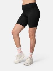 KARI TRAA Szorty sportowe "Ava 8 Inch" w kolorze czarnym rozmiar: S. Czarne spodenki sportowe damskie Kari Traa, s, bez wzorów, z podwyższonym stanem, outdoorowe. Za 139.95 zł.