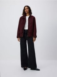 Jeansy z paskiem - czarny. Czarne jeansy damskie Reserved. Za 159.99 zł.