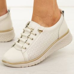 Beżowe skórzane półbuty damskie Filippo Dp7589/26. Brązowe półbuty damskie Filippo, na jesień, bez wzorów, z jeansu, z okrągłym noskiem, bez obcasa, na koturnie, bez zapięcia. Za 219.00 zł.