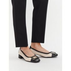 Półbuty Hispanitas. Białe czółenka damskie Hispanitas, bez wzorów, bez obcasa, na obcasie. Za 332.99 zł.