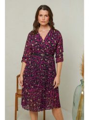 Curvy Lady Sukienka w kolorze jagodowo-czarnym rozmiar: 44/46. Czarne sukienki damskie Curvy Lady, bez wzorów, klasyczne, bez ramiączek. Za 97.05 zł.